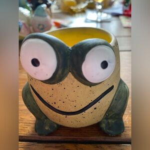 “Baby Frog” Planter by Gesine Krantzer of Georgetown Home & Garden. Handpainted.